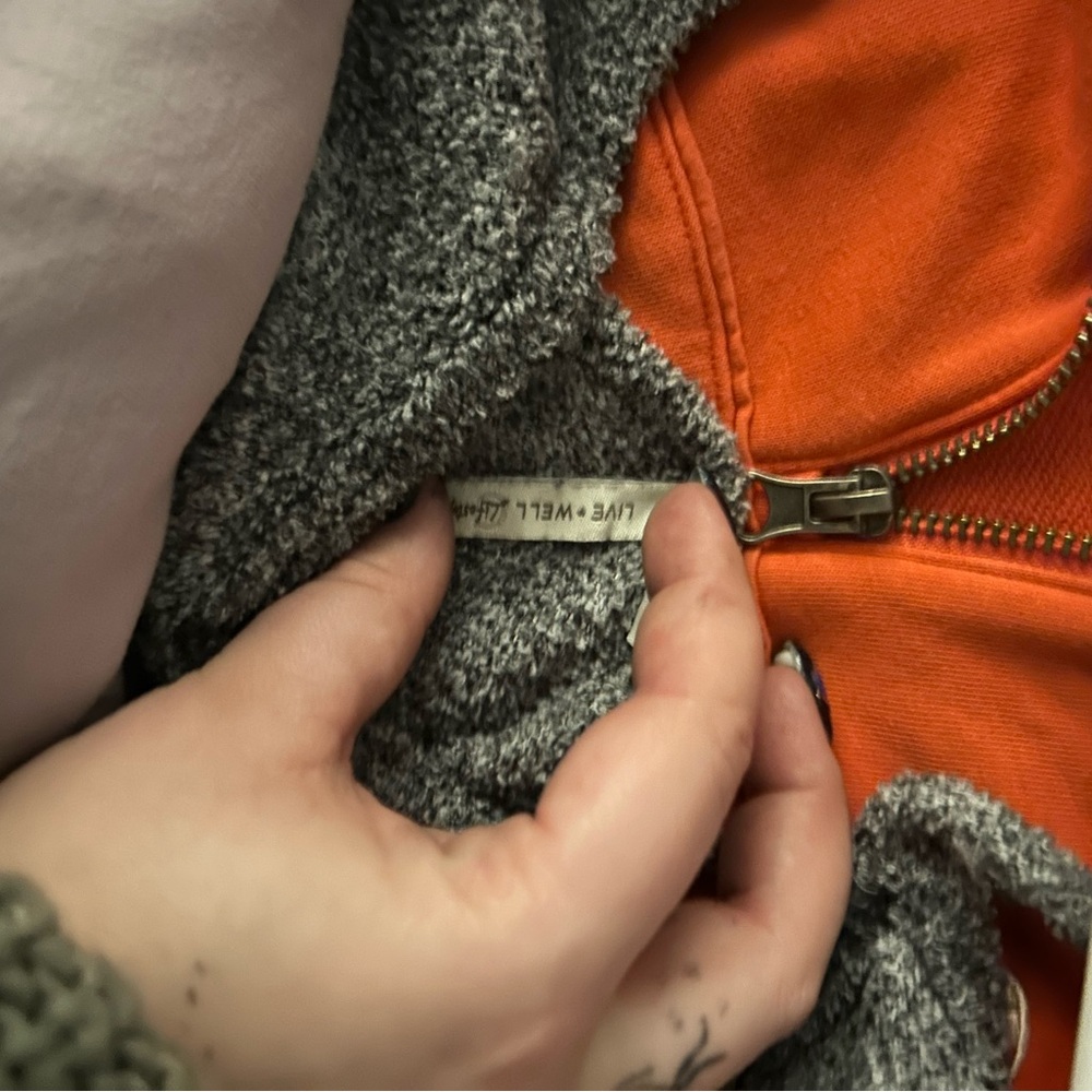 Tank top - Picture 2 of 3